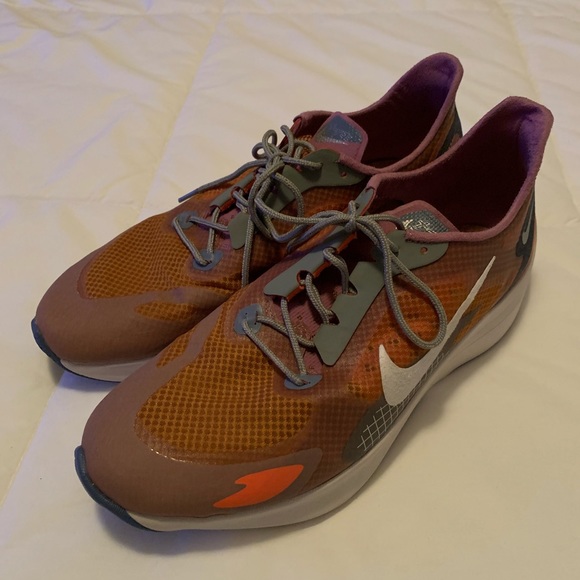 Nike Vapor Street Peg